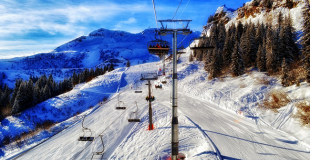 Organiser un week-end ou un séjour au ski avec le CSE : conseils, devis et tarifs 2025 !