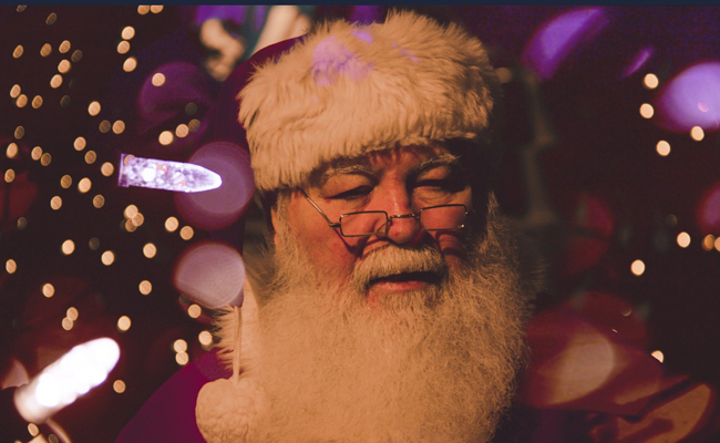 Organiser un arbre de Noël via le CSE : conseils, devis et tarifs 2025 !