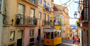 Voyage groupe au Portugal (Lisbonne et Porto) pour CSE : conseils, devis et tarifs 2025 !