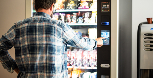 Distributeur automatique pour CSE : les meilleurs prestataires à votre service !