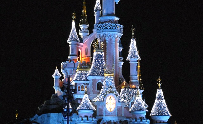 Disneyland Paris : organiser une sortie journée ou week-end avec le CSE