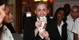 Magicien close-up